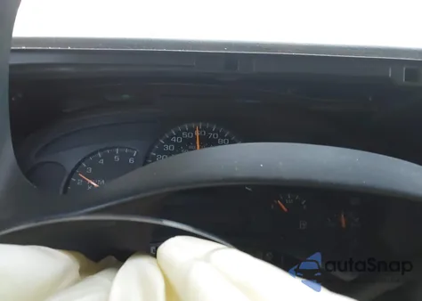 2003 Chevrolet Suburban 1500 Ls z USA, uszkodzony, nr VIN 3GNEC16Z83G106535